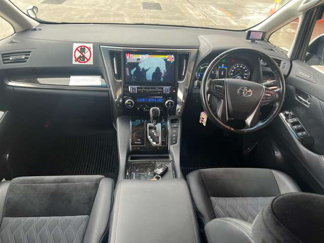 アルファードハイブリッド 2.5 SR E-Four 4WD
