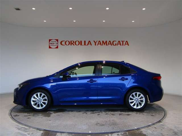 カローラ1.8 ハイブリッド S