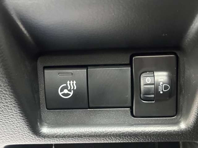 �V�[�g�q�[�^�[�E�n���h���q�[�^�[�t��