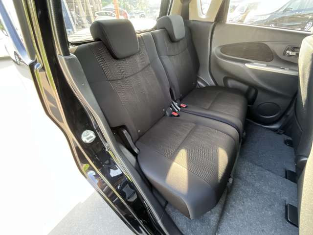 ���Ђł͌��I�������Ԃ𖈌���ʂɎd������s�Ȃ��A�����߂₷�����i�ł��񋟂��Ă���܂���