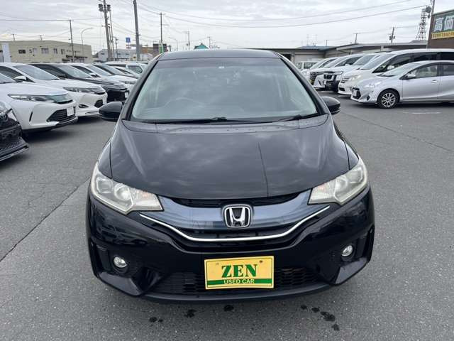 フィット1.3 13G Fパッケージ 4WD