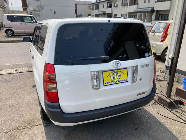 �ۏ؊��Ԃ̓G���W�������@�\�E���͓`�B�@�\��1��������0.1���L���A�X�e�A�����O�@�\�E�O��A�N�X���@�\�E�u���[�L�E�d�C�n�E��p���n�E�R���n��1��������0.1���L���ƂȂ�܂��B�ʓr1�`3�N�L�����x�ۏؗL��܂�