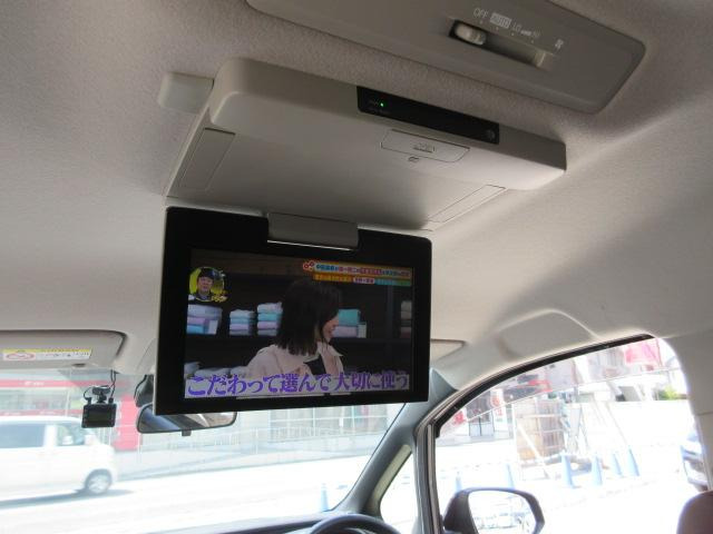 ヴォクシー1.8 ハイブリッド X