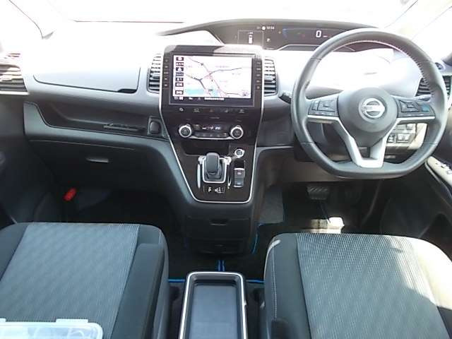 セレナ1.2 e-POWER ハイウェイスター V