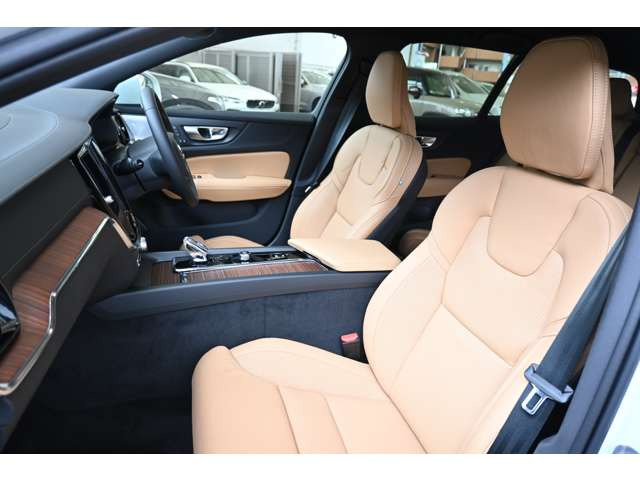 V60クロスカントリーアルティメット B5 AWD 4WD