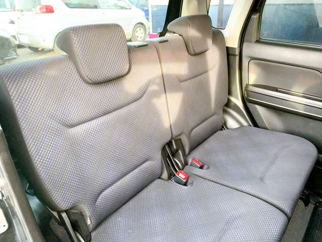 ���X�ł͌��I�������Ԃ𖈌�100��ȏ�̎d������s�Ȃ��A�����ȉ��i�ŊF�l�ɂ��񋟂����Ē����Ă���܂���