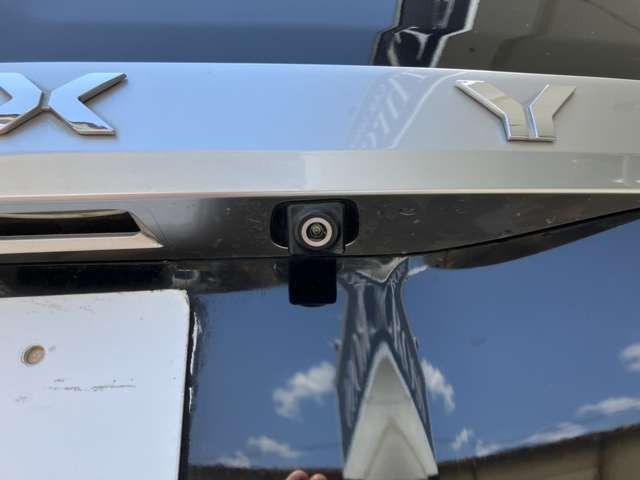 �o�b�N�J����!