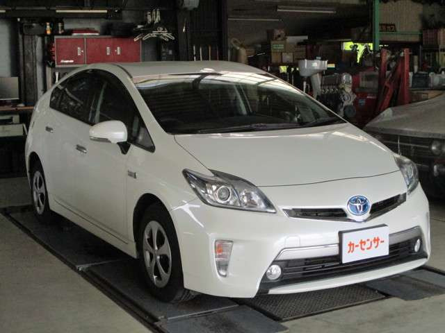 プリウスPHV1.8 S