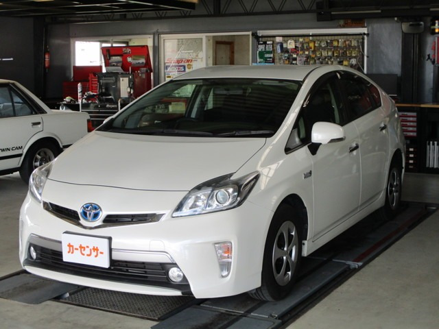 プリウスPHV1.8 S