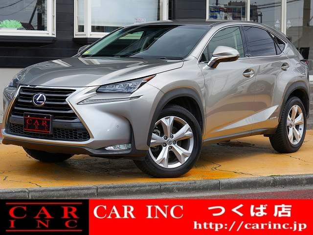 NX(レクサス) 300h バージョンL　メーカーナビ バックカメラ 本革シート 中古車画像