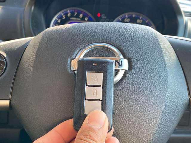 �y�X�}�[�g�L�[&�v�b�V���X�^�[�g�V�X�e���z�J�o����|�P�b�g�ɓ��ꂽ�܂܃h�A�̊J���ł��A�����^�b�`�Ŋy�X�G���W�����������܂���