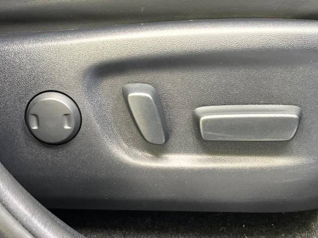 �y�p���[�V�[�g�z�X�C�b�`��ŊȒP�ɃV�[�g�̔��������\!�d��������͂�����܂���!���K�ȃV�[�g�|�W�V�����ɃZ�b�g���āA���K�ȃh���C�u�����y���݂��������B