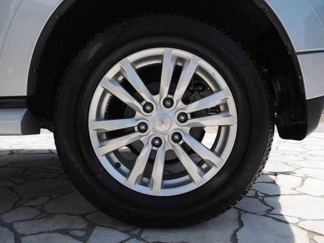 掲載車両以外でも喜んでお探しいたします☆あなたのとっておきの一台をお申し付け下さい♪■クローバーカーズ TEL:0078-6002-236942■