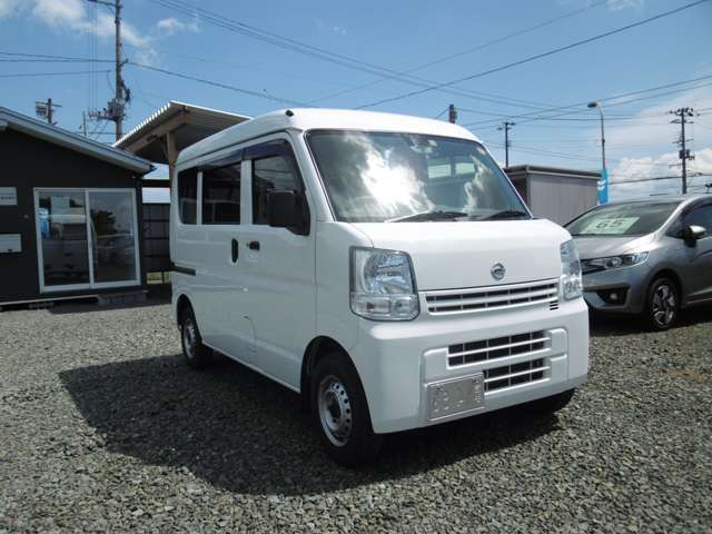 NV100クリッパーDX ハイルーフ 5AGS車 4WD