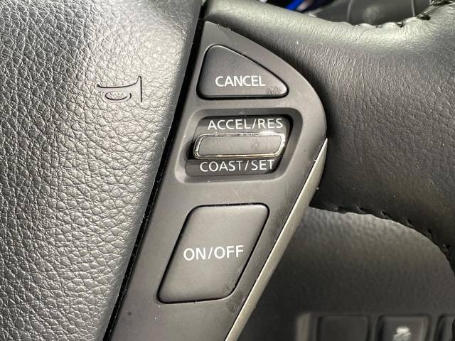 �y�N���[�Y�R���g���[���z�������H�����N���N���s�B�A�N�Z���𗣂��Ă���葬�x�ő��s���ł��A�������^�]���̕��S���y��!�����E�������ȒP�ȃX�C�b�`����Œ����ł��܂��B