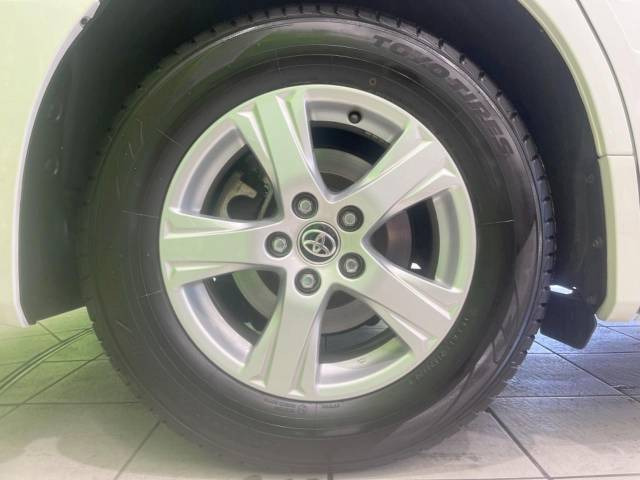 �y����16�C���`�A���~�z�C�[���z�O�ςɃ}�b�`���������A���~�z�C�[���𑕒����Ă���܂��B�e��ЊO�A���~�z�C�[����A�X�^�b�h���X�^�C�����戵�����Ă���܂��B���񂲑��k����������