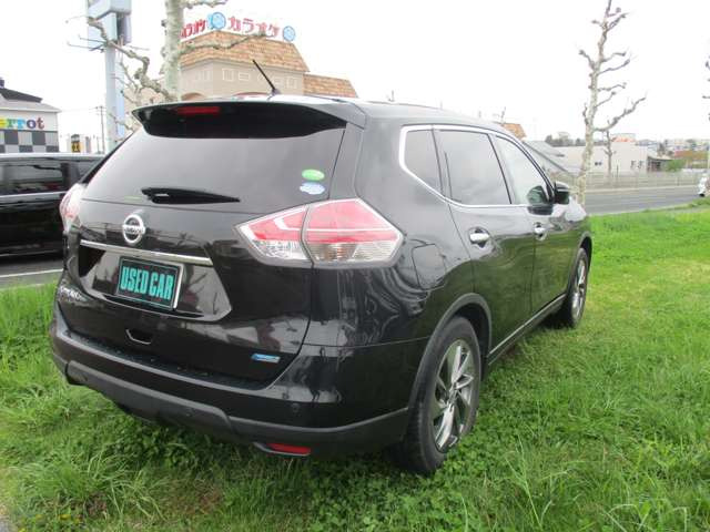 エクストレイル2.0 20Xtt エマージェンシーブレーキパッケージ 4WD 3列車