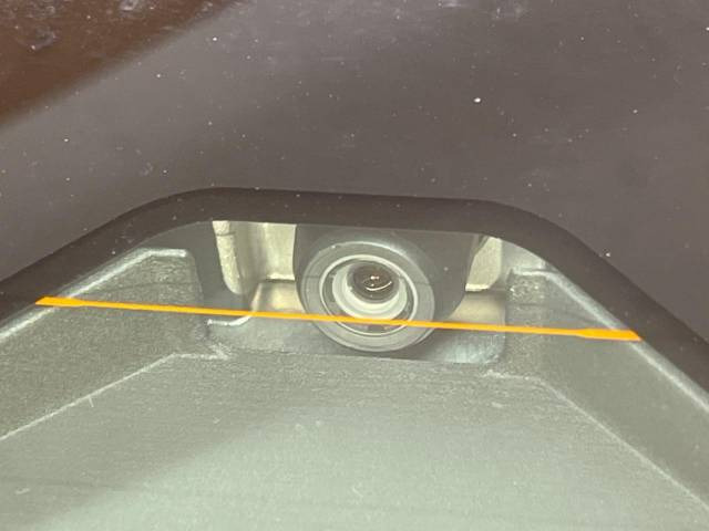 �y�g���^�Z�[�t�e�B�Z���X�z���s���ɑO���̎ԗ�����F�����A�Փ˂������Ȏ��͌x��ƃu���[�L�ŏՓˉ���Ɣ�Q�y�����A�V�X�g�B�����S�Ƀh���C�u�����y���݂��������܂��B