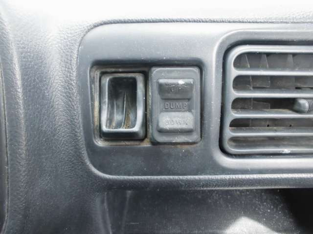 �����^�b�`�_���v�X�C�b�`�B