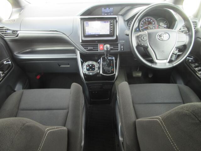 ���O���̐��|�E�K���X�n�{�f�B�R�[�e�B���O��CAR�N���[�j���O���Ǝ҂��{�H�������܂��̂ő�ϐ����B�I���b�N�X�����Ԃł݂͂Ȃ��܂ɉ��K�ȃh���C�u�����񑩁B