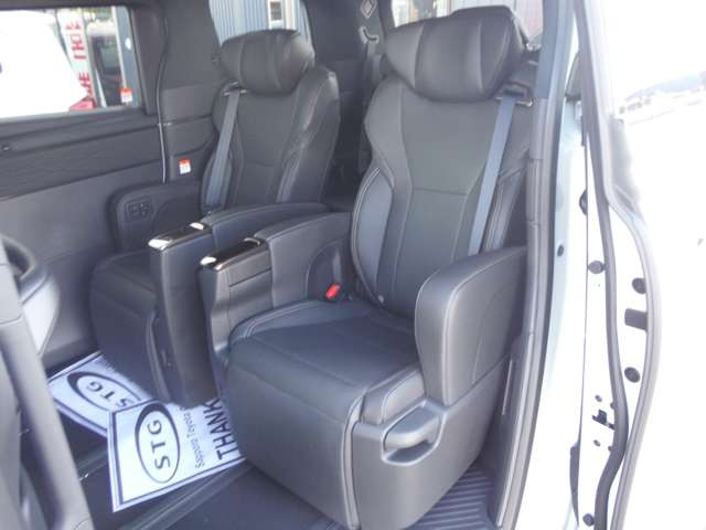 もっと車両情報が知りたい!クルマの写真が見たい!など遠慮なくお申し付けください!フリーダイヤル:0078-6002-007611