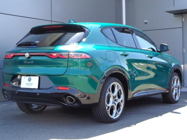 トナーレプラグインハイブリッド Q4 ヴェローチェ 4WD