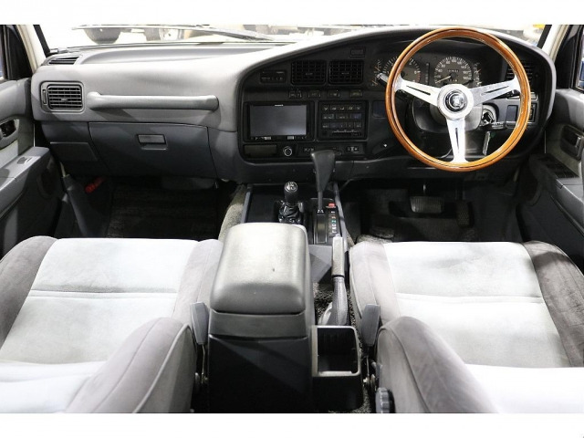 ランドクルーザー804.5 VXリミテッド 4WD