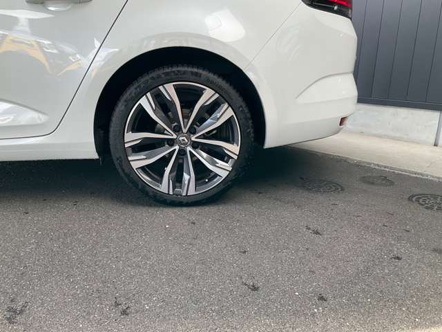 メガーヌスポーツツアラー