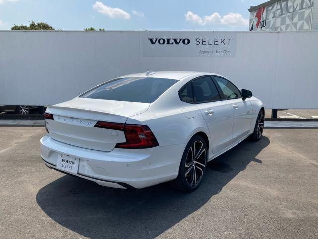 S90リチャージ PHEV T8 AWD アルティメット 4WD