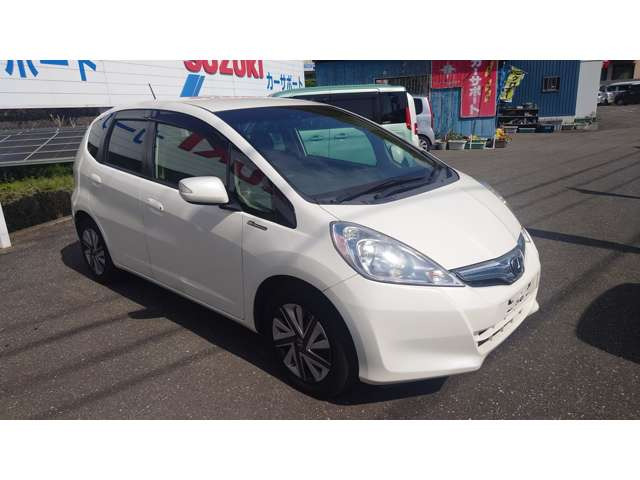 フィットハイブリッド1.3 10th アニバーサリー