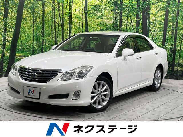 クラウン(トヨタ) 2.5 ロイヤルサルーン ナビパッケージ 中古車画像