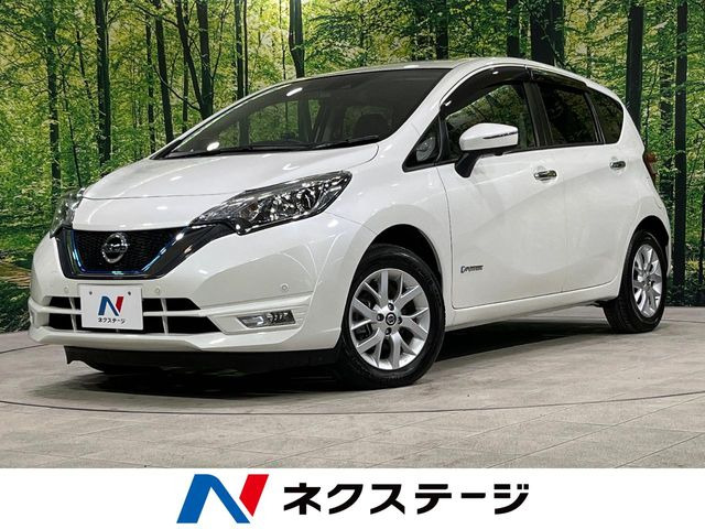 ノート(日産) 1.2 e-POWER X FOUR 4WD 中古車画像