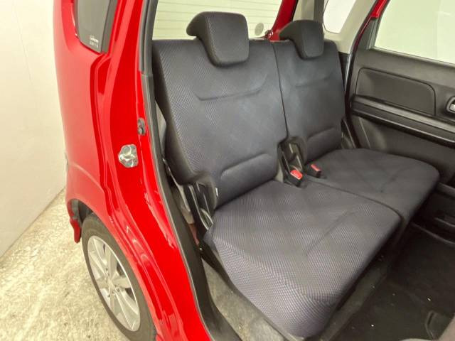 �L�X�Ƃ���2��ڃV�[�g�͋��Z���������A���S�n�����K!�F�B��Ƒ��Ƃ̂��o�����ɂ҂�����ł��B�x�r�[�V�[�g��`���C���h�V�[�g�g�p�������K�ɂ��߂�������������\���ȋ�Ԃ��m�ۂ��Ă��܂��B