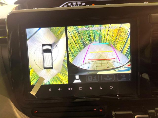 【全方位モニター用カメラ】専用のカメラにより、上から見下ろしたような視点で360度クルマの周囲を確認することができます☆死角部分も確認しやすく、狭い場所での切り返しや駐車もスムーズに行えます。