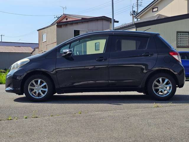 ヴィッツ1.3 F スマートストップパッケージ