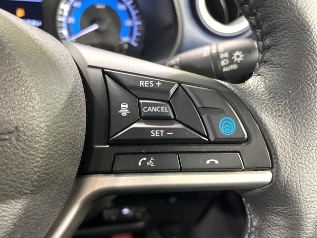 【プロパイロット】高速道路での長距離走行が楽に!!渋滞時と巡回走行のシーンで、アクセル・ブレーキ・ステアリングを自動で制御し、長距離運転の負担を軽減してくれます♪