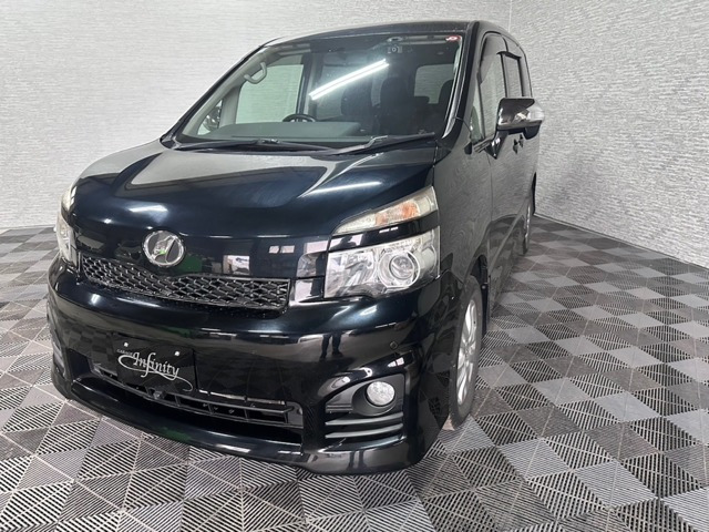 ヴォクシー(トヨタ) 2.0 ZS 4WD　地デジナビ バックカメラ 中古車画像