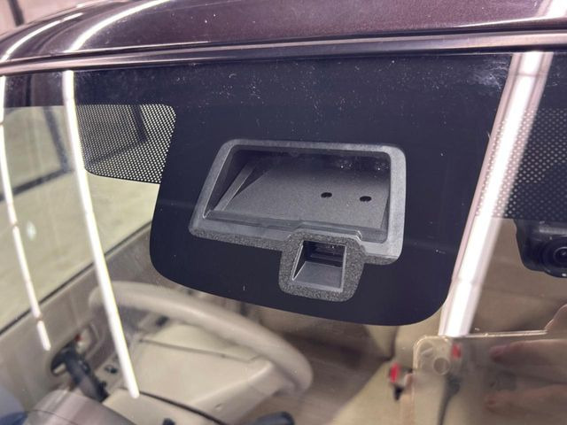 �y�X�Y�L �Z�[�t�e�B�T�|�[�g�z���s���ɑO���̎ԗ�����F�����A�Փ˂������Ȏ��͌x��ƃu���[�L�ŏՓˉ���Ɣ�Q�y�����A�V�X�g�B�����S�Ƀh���C�u�����y���݂��������܂��B