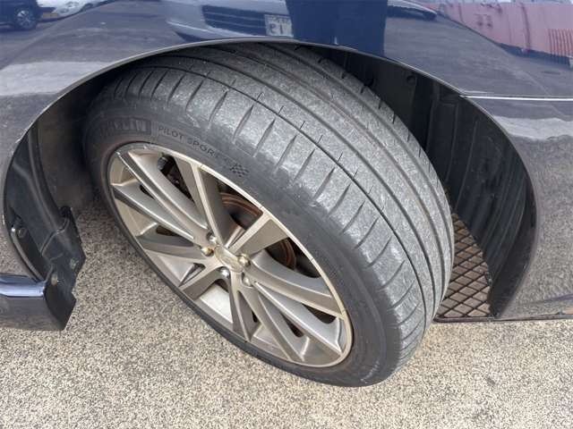 ����18�C���`�A���~�z�C�[�� �^�C���̎R����܂�