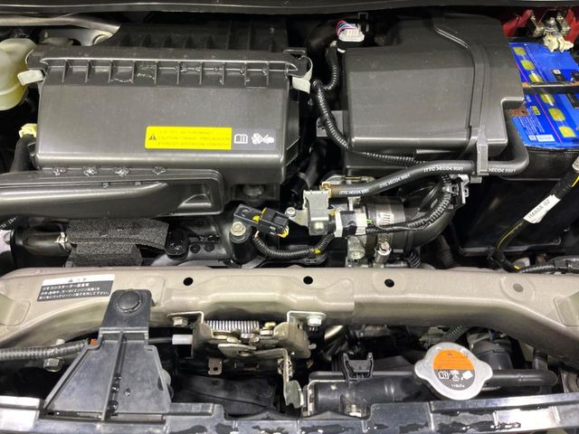 親切・丁寧な専門メカニックスタッフが応対!・車検・点検整備・事故等の修理などアフターサービスも安心。お車のカスタマイズもネクステージのサービススタッフまでご相談ください!