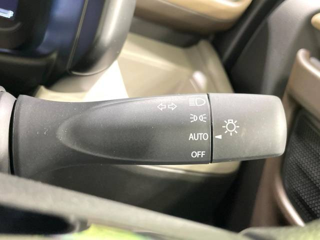 �y�I�[�g���C�g�z����̖��邳�ɉ����Ď����Ńw�b�h���C�g�̓_���E�������ł���@�\�ł�!���C�g�̕t���Y��E�����Y��Ȃǂ������Ȃ�A�J�̓���[���̑��s�����S!�g���l���ʉߎ����֗��ł��ˁ�