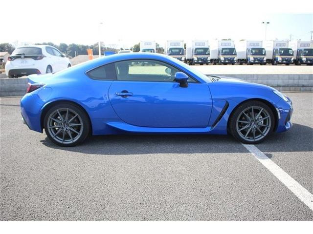 ���Ǝҗl�ւ̔̔��͂��f�肳���Ă��������܂��B �Ԍ������ԗ��̏ꍇ�́A�Ԍ����擾�������x�������z�ŕ\�����Ă���܂��B