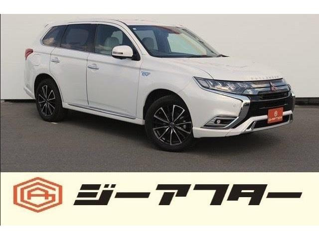 アウトランダー(三菱) PHEV 2.4 G 4WD　後期型ナビTV360&amp;deg;カメラ革シート電動Rドア 中古車画像