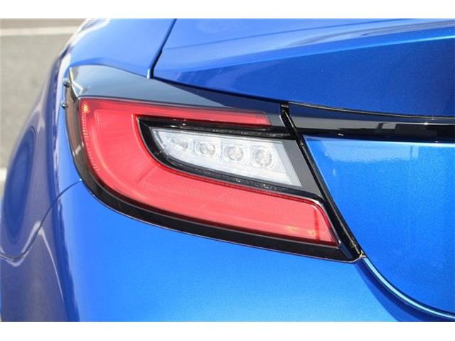 ���Ǝҗl�ւ̔̔��͂��f�肳���Ă��������܂��B �Ԍ������ԗ��̏ꍇ�́A�Ԍ����擾�������x�������z�ŕ\�����Ă���܂��B