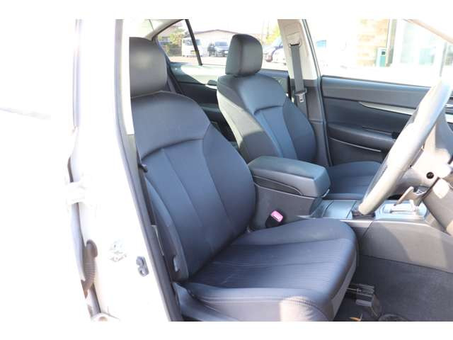 お客様に気持ちよく乗っていただけるように、一台一台心を込めて綺麗にしております!