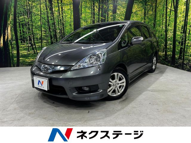 フィットシャトルハイブリッド(ホンダ) 1.3 ナビプレミアムセレクション 中古車画像