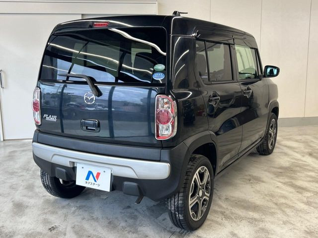 ☆全国のネクステージからお取り寄せが可能※!遠方の店舗に展示してあるクルマが気になる場合も、最寄りの店舗でご覧いただくことが可能です!是非私たちに要望をお聞かせください!※別途費用