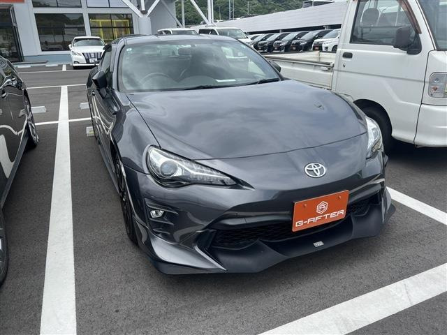 86(トヨタ) 2.0 GT リミテッド ブラックパッケージ　TRDエアロ4本出マフラーBremboキャリパー 中古車画像
