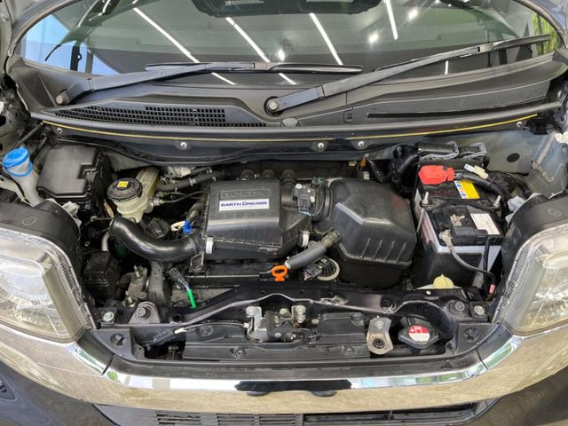 親切・丁寧な専門メカニックスタッフが応対!・車検・点検整備・事故等の修理などアフターサービスも安心。お車のカスタマイズもネクステージのサービススタッフまでご相談ください!