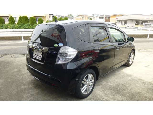 フィットハイブリッド 1.3 10thアニバーサリー フルノーマル車